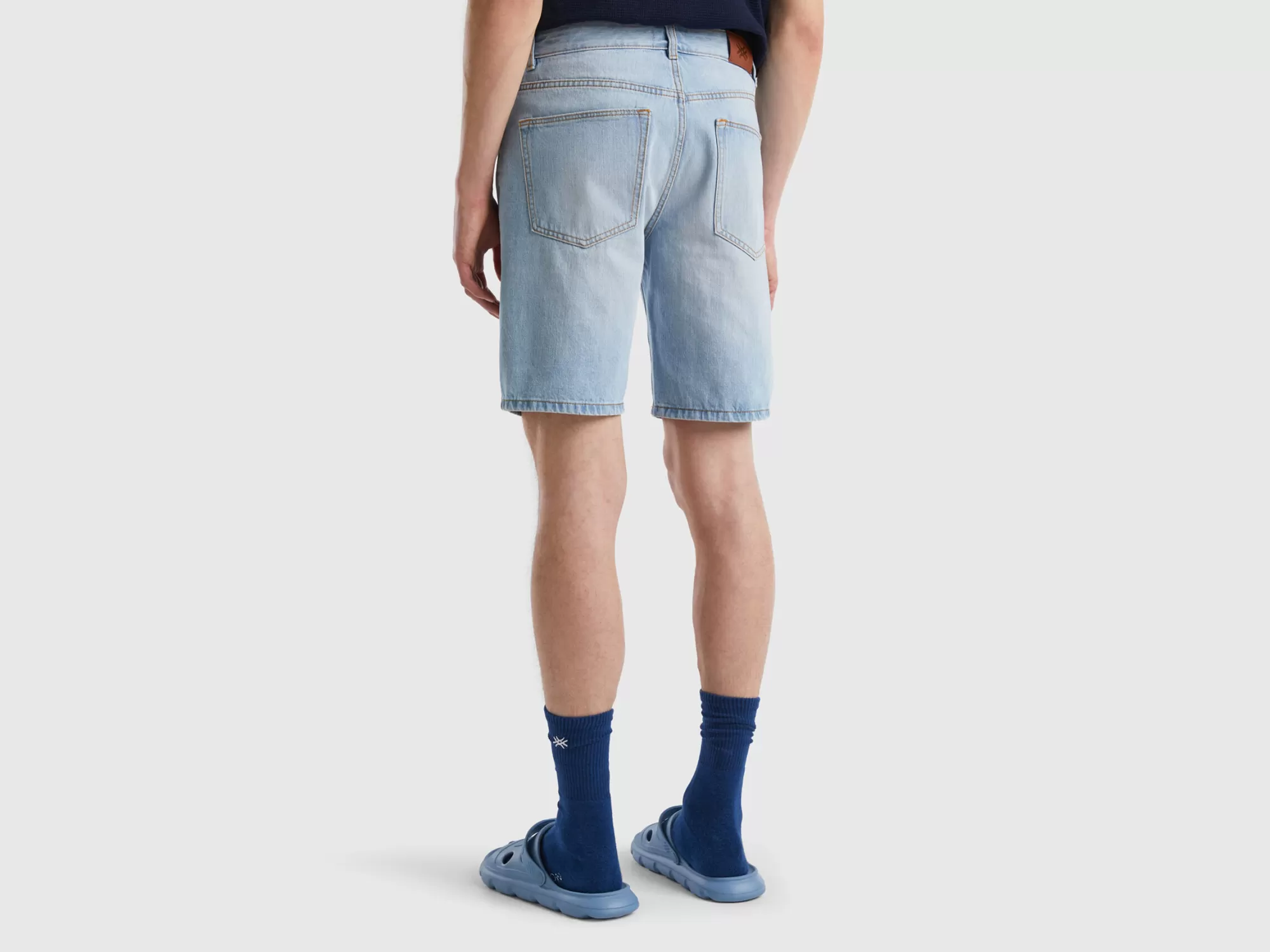 Benetton Bermudas Vaqueras Con Cinco Bolsillos-Hombre Pantalones Y Chinos