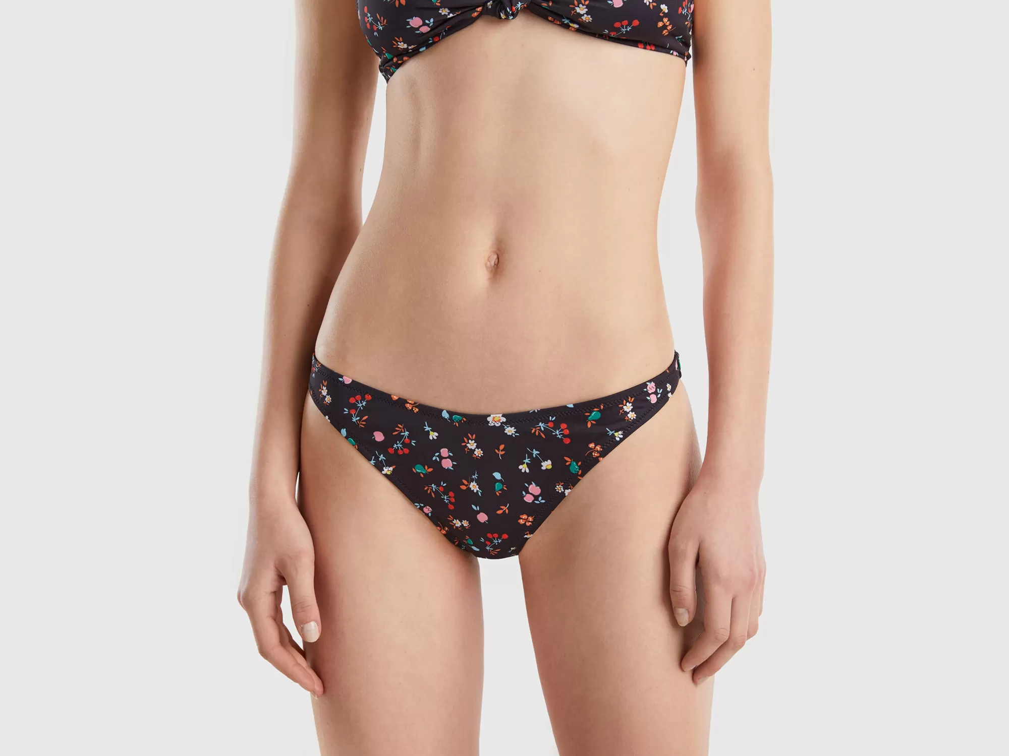 Benetton Braguita De Bikini Negra Con Estampado Floral-Mujer Banadores Y Ropa De Playa