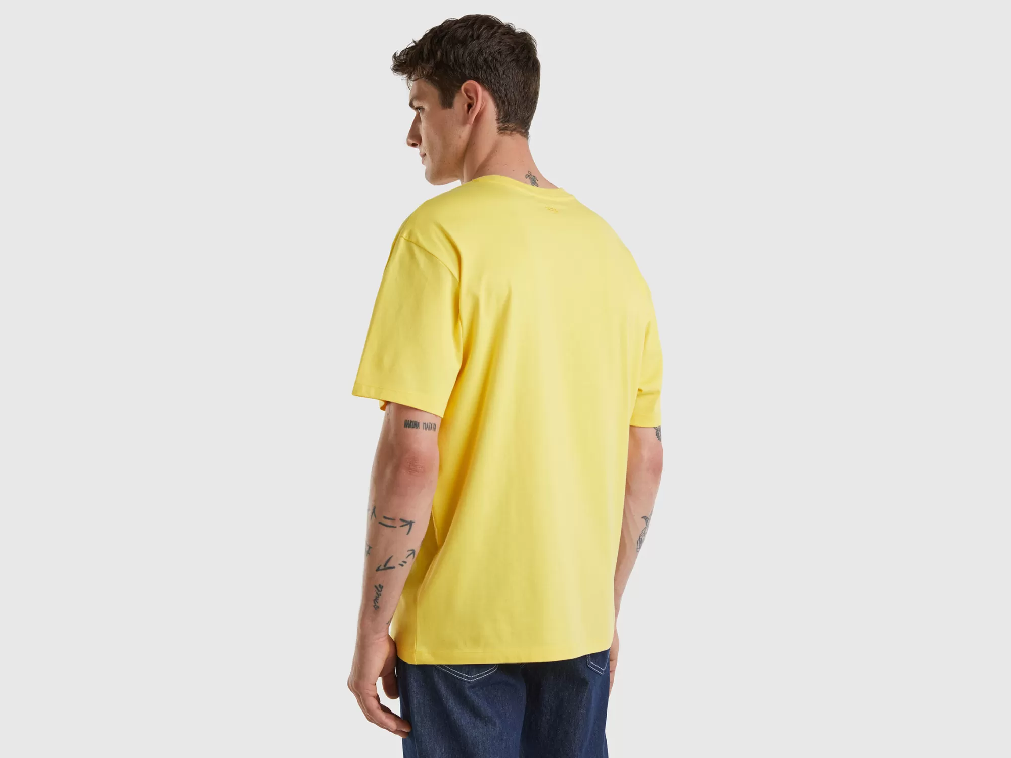 Benetton Camiseta Amarilla Con Estampado De Manzana-Hombre Camisetas