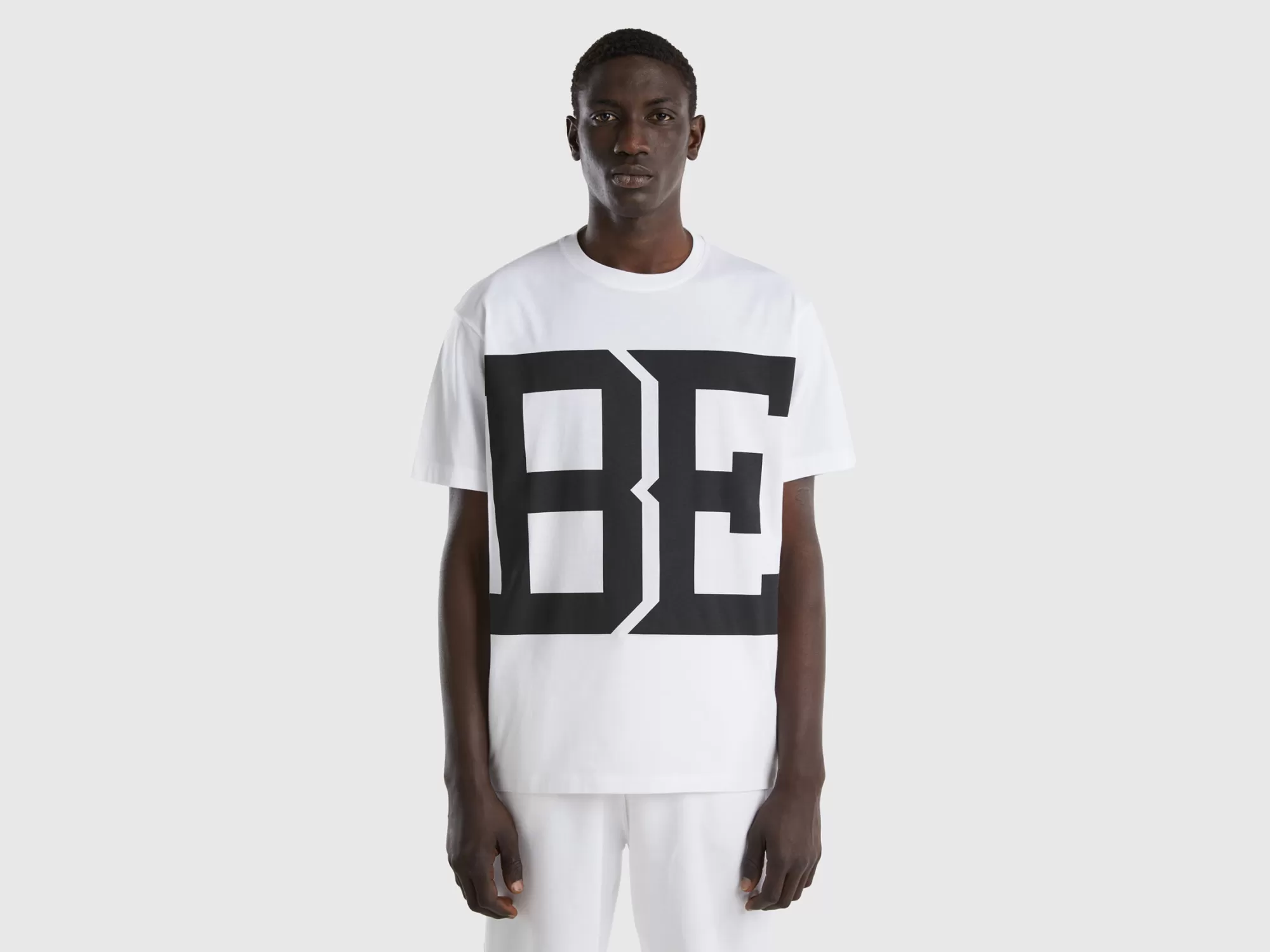 Benetton Camiseta "Be" Oversize-Hombre Camisetas