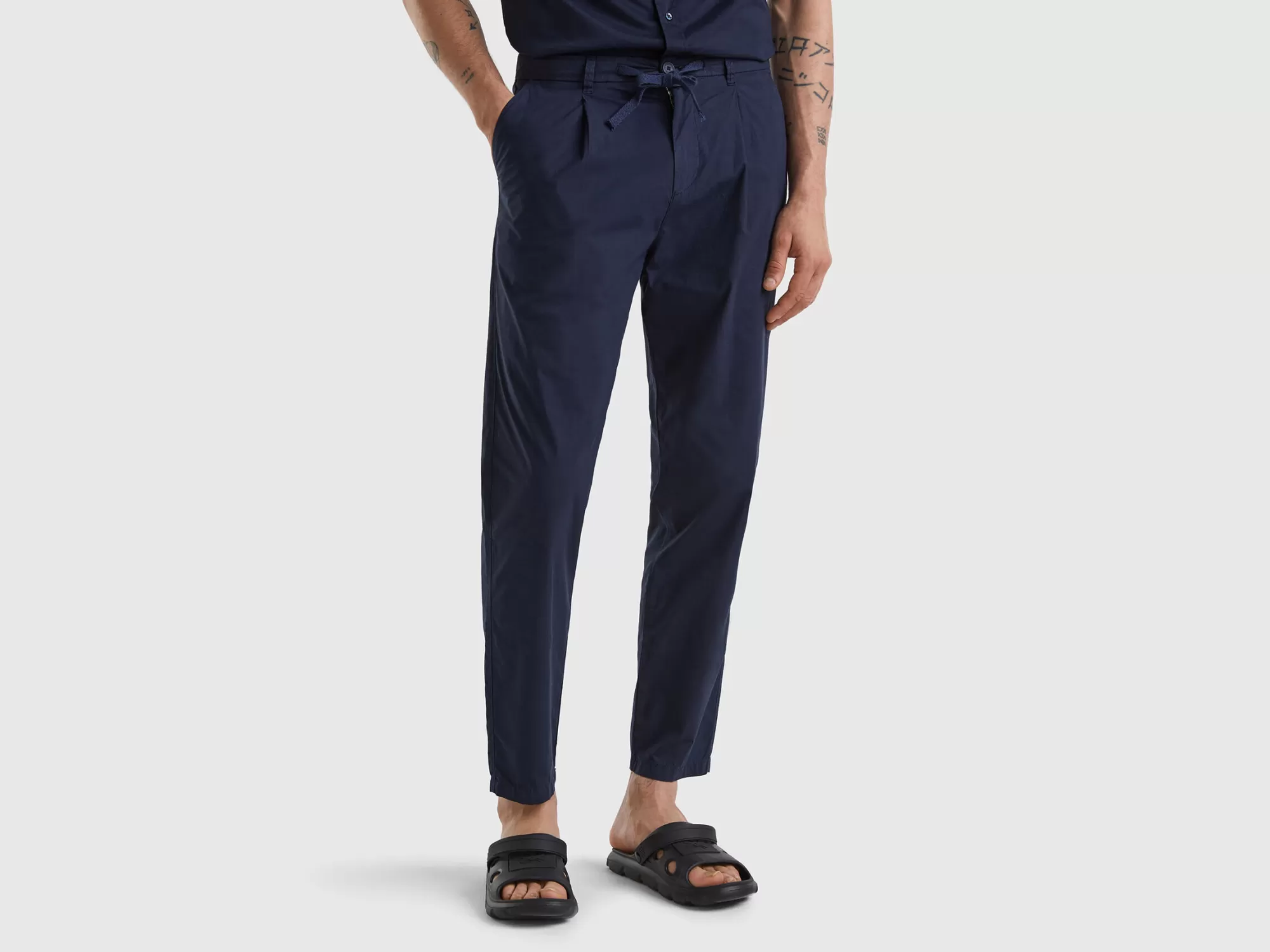 Benetton Chinos De Tela Con Cordon-Hombre Pantalones Y Chinos