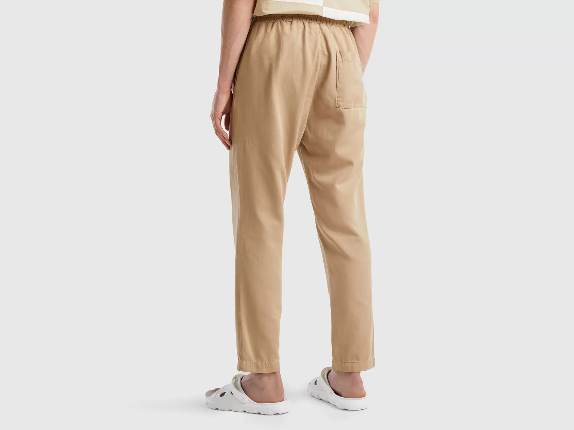 Benetton Joggers Fluidos Con Bolsillos-Hombre Pantalones Y Chinos