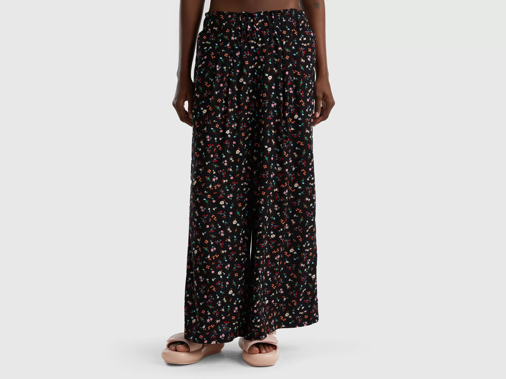 Benetton Pantalon Floral De Viscosa Sostenible-Mujer Banadores Y Ropa De Playa